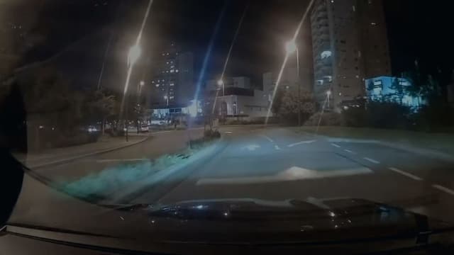 ילד ניצל בנס מפגיעת רכב שנסע נגד כיוון התנועה בקרית אתא ילד ניצל בנס מפגיעת רכב שנסע נגד כיוון התנועה בקרית אתא