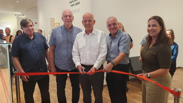 תערוכת "מהפיכת המכולות" במוזיאוני חיפה