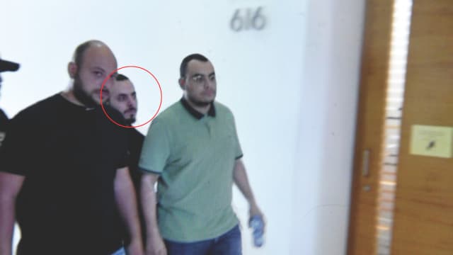 הנאשם ראפע אסלאן (במרכז) (צילום: נחום סגל) הנאשם ראפע אסלאן (במרכז)
