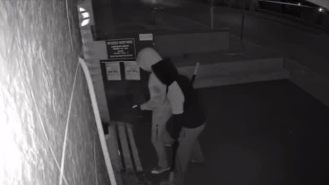 פריצות לבתי עסק בנתניה פריצות לבתי עסק בנתניה