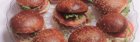 מגשי אירוח 
