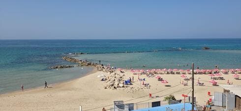 האירוע בחוף הסלע בת ים (צילום: מיכאל מישמיש בורא) האירוע בחוף הסלע בת ים