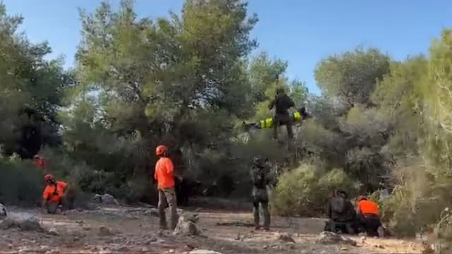 חילוץ נער מבור ליד עין חוד 