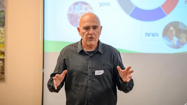 מנכ"ל המיזם שאול עקביה (צילום: "הבית - ליווי והעצמת משפחות״) מנכ"ל המיזם שאול עקביה