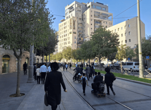 הפגנת החרדים בירושלים (צילום: אבישג זוהר) הפגנת החרדים בירושלים