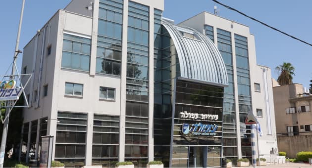 בניין עיריית עפולה (צילום: יוסי וקנין) בניין עיריית עפולה