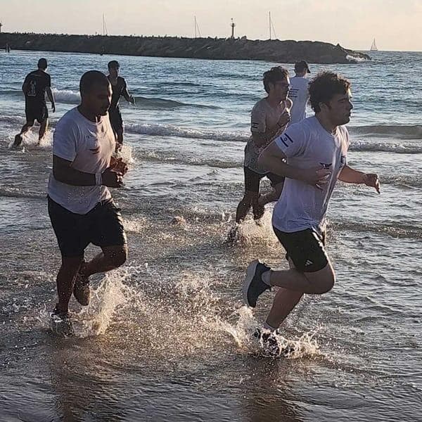 הכנה לצה"ל בחופי הרצליה (צילום: יובל עילם) הכנה לצה"ל בחופי הרצליה