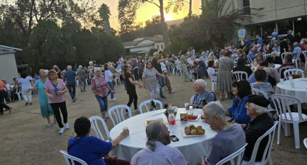 ערב בכפר בלום לוותיקי הגליל