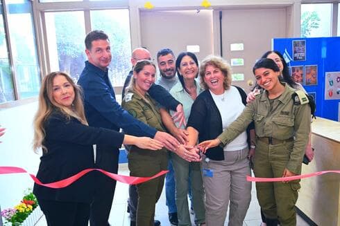 טקס השקת לשכת הגיוס הבית-ספרית שהתקיימה בתיכון הראשונים (צילום: דוברות עיריית הרצליה) טקס השקת לשכת הגיוס הבית-ספרית שהתקיימה בתיכון הראשונים