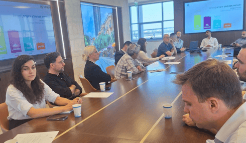 הישיבה הסוערת בעירייה הישיבה הסוערת בעירייה