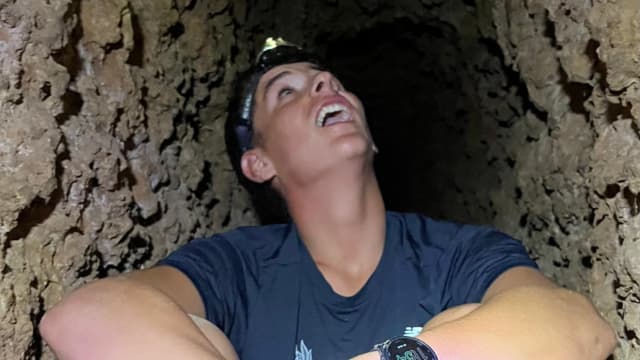 הביקור במערה כמעט הסתיים באיבוד הראייה (צילום: פרטי) הביקור במערה כמעט הסתיים באיבוד הראייה