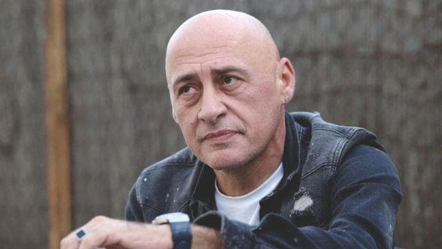 מנחה התוכנית, ירון אילן מנחה התוכנית, ירון אילן