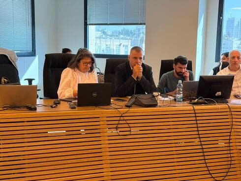 ראש העיר במהלך הדיון בותמ"ל (צילום: עיריית כפר סבא) ראש העיר במהלך הדיון בותמ"ל