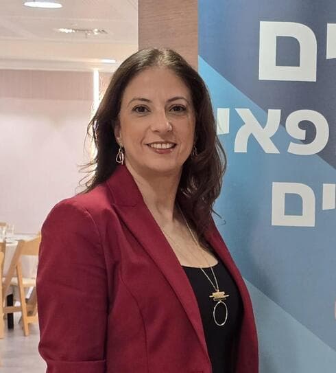 ד"ר חנאן נמוז ד"ר חנאן נמוז