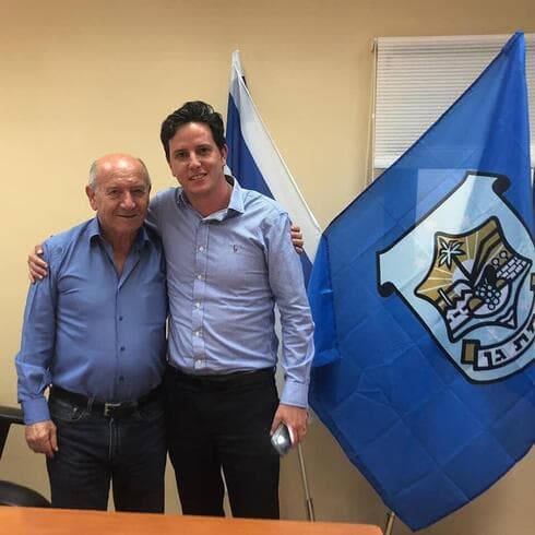 משה בודואגה ז"ל עם ליעד אילני (צילום: עיריית רמת גן) משה בודואגה ז"ל עם ליעד אילני