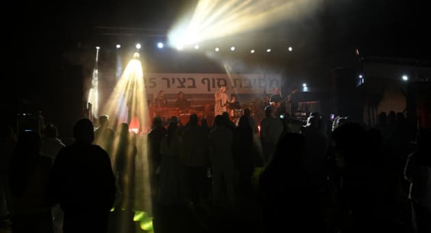 הופעה במתחם החדש ביקב אדיר הופעה במתחם החדש ביקב אדיר