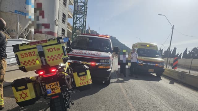 תאונת עבודה ברחוב המלך שלמה חיפה (צילום: מבצעי מד"א) תאונת עבודה ברחוב המלך שלמה חיפה