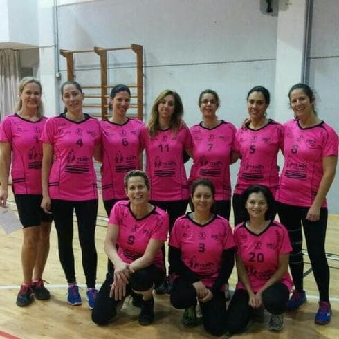 נבחרת נווה דליה א'. מגיעות עם יתרון לגמר. צילום: אפרת סלינס נבחרת נווה דליה א'. מגיעות עם יתרון לגמר. צילום: אפרת סלינס