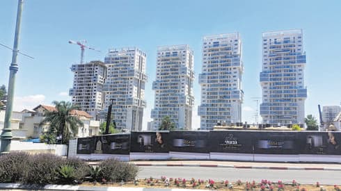 משנים את פני השכונה. מתחם האומנים | צילום: שי אלבלינג
