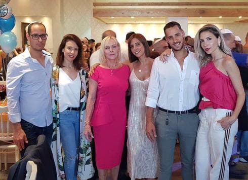 חגגו באירוע מצומצם. משפחת שימחי | צילום: באדיבות המשפחה