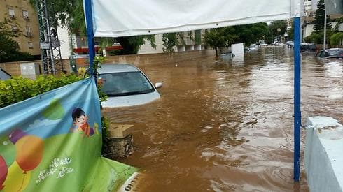 הצפה ברעננה באוקטובר לפני שנתיים | צילום: עידו ארז