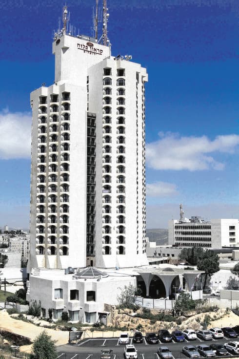 קראון פלזה ירושלים. מהמגדלים הראשונים. צילום: שלומי כהן