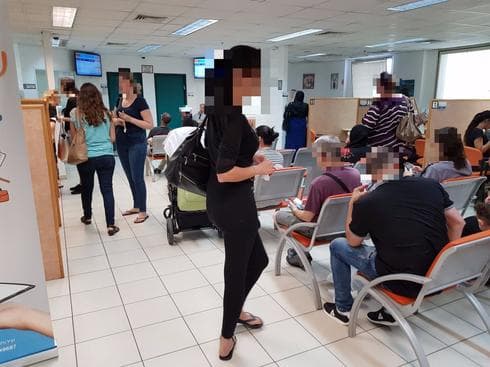 שירות התעסוקה בפתח תקוה. צילום: אייל עצמון שירות התעסוקה בפתח תקוה. צילום: אייל עצמון