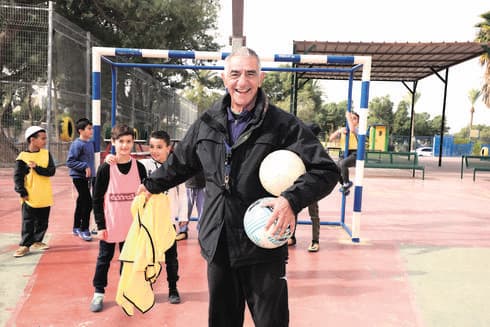 אברהם נומה, הרצל  יוסף