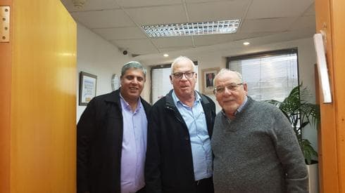 השר אורי אריאל בלשכת ראש עיריית רחובות | צילום: באדיבות העירייה
