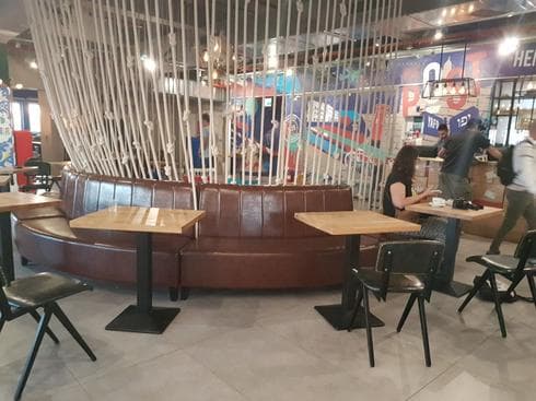 הוסטל "פוסט". צילום: אדווה חולי הוסטל "פוסט". צילום: אדווה חולי