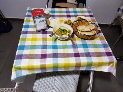נפגשים אצל אסי | צילום: רועי רובינשטיין