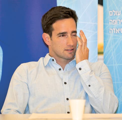 גיא ברנע, צילום אורן אהרוני