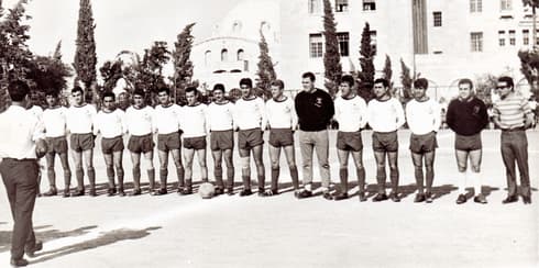בית"ר מודל 1967־68. שברו גלות של 13 שנים בליגה השניה. צילום: מהאלבום הפרטי 