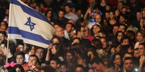 עצמאות בנתניה (צילומים: רן אליהו, נמרוד גליקמן, נורית מוזס) עצמאות בנתניה (צילומים: רן אליהו, נמרוד גליקמן, נורית מוזס)