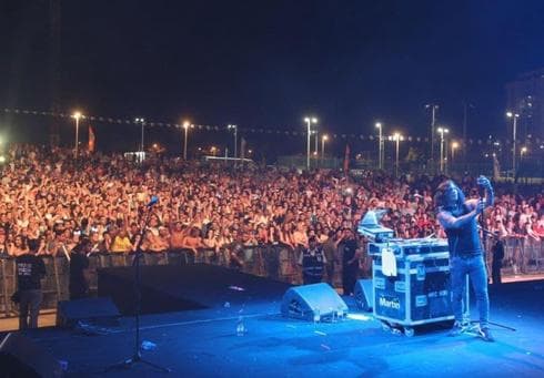 עצמאות בנתניה (צילומים: רן אליהו, נמרוד גליקמן, נורית מוזס) עצמאות בנתניה (צילומים: רן אליהו, נמרוד גליקמן, נורית מוזס)