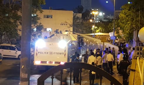 הפגנה בלשכת הגיוס. צילום: מחאות החרדים הקיצוניים