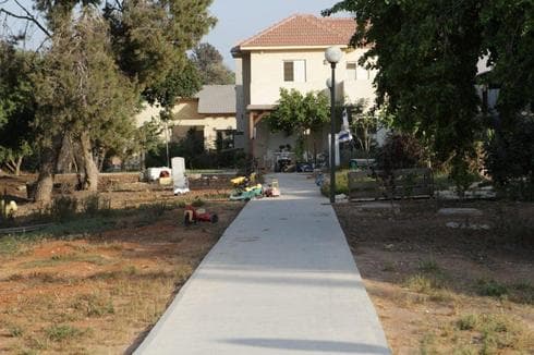 אלימות ושימוש בשפה בוטה. גבעת השלושה, צילום: גיל לרנר