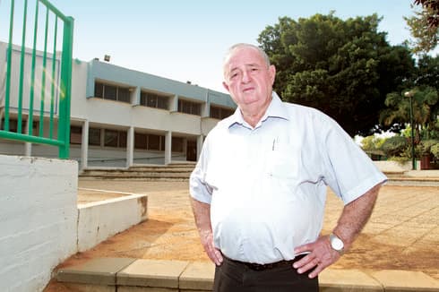 וייס בפתח התיכון. משרד החינוך בוחן הקמת תשע כיתות נוספות | צילום: אסף פרידמן