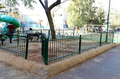 גינת כלבים (צילום: ריאן)