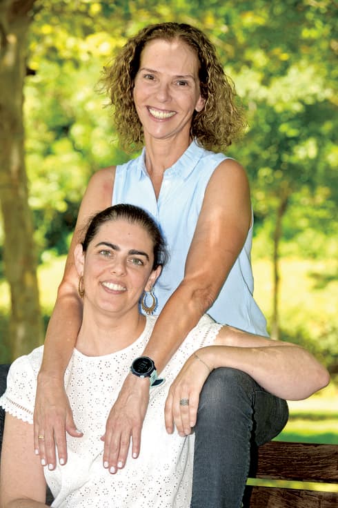 מסע משותף. שגית ציזלינג (משמאל) ואפי הולדשטיין. צילום: קובי קואנקס