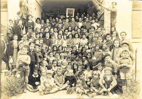 ילדים ותושבים בשנות ה-30