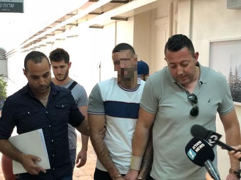 החשוד בהארכת המעצר. צילום: לירן תמרי החשוד בהארכת המעצר. צילום: לירן תמרי