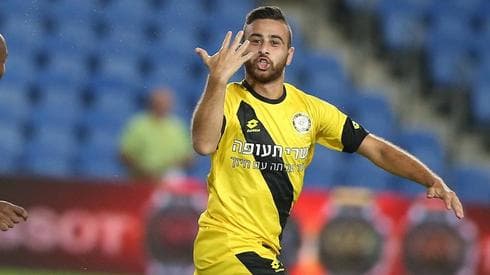 "הייתי אומר לו 5 מצבים! לא מעניין אותך כלום". דיא סבע | צילום: ראובן שוורץ "הייתי אומר לו 5 מצבים! לא מעניין אותך כלום". דיא סבע | צילום: ראובן שוורץ