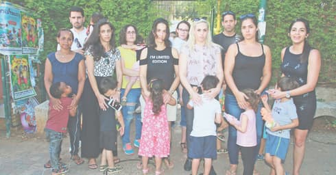 ההורים המתנגדים. דורשים את פסילת המכרז | צילום: אסף פרידמן