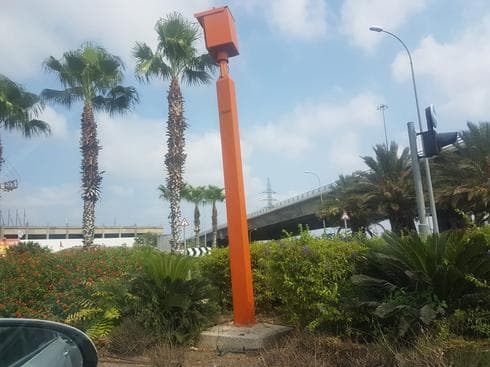 מצלמת מהירות בחוצות המפרץ לכיוון עכו. צילום: מיכל ראובן