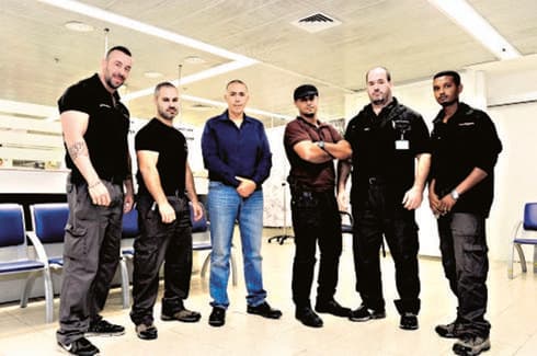 מאבטחים בוולפסון. המצב לא השתנה | צילום: קובי קואנקס