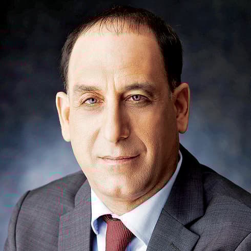 "פתרונות חכמים". זוהר בלום 