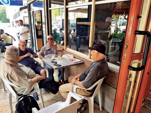 הפרלמנט בכיכר המייסדים. צילום: אייל עצמון
