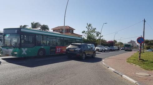 פקקים ביציאה מאולגה | צילום: איתמר רותם