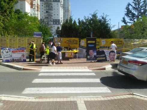 קלפי בקורצ'אק, קרית מוצקין. צילום:פרטי